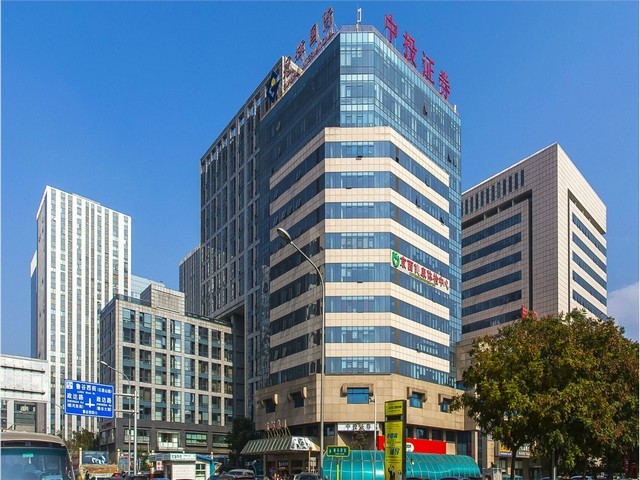 华南通利华红旗深圳通利华红旗汽车价格